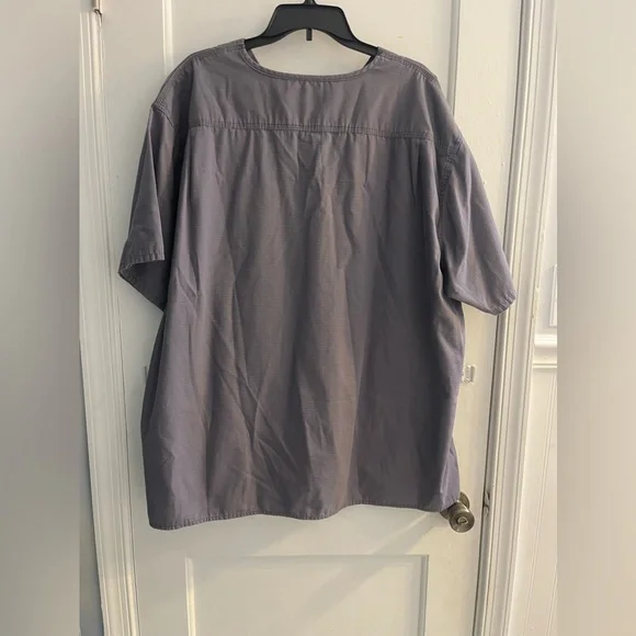 Carhartt C15208 - Men's Classic Fit Ripstop 4-Pocket V-Neck Scrub Top Size 2X - Picture 5 of 5
